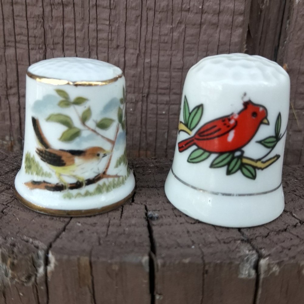 Thimbles Vintage Porcelain Thimble Set of 2 Bird Cardinal Made in Japan